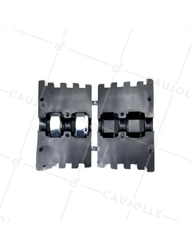 Embout de fixation pour roulette à oeil 10 mm et tube carré 70 mm